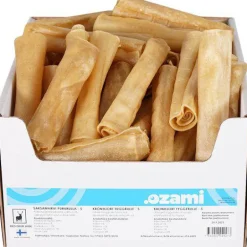 Ozami Saksanhirvi pururulla koiralle